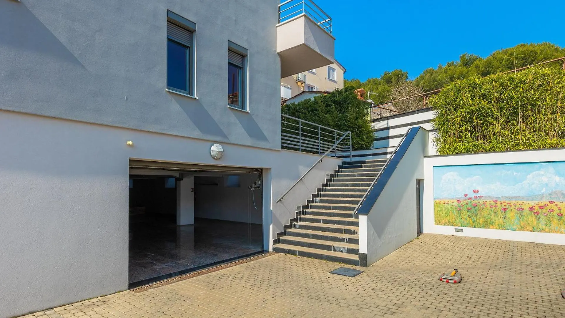 Lungo Mare Apartments Pula 0*,  Croatia