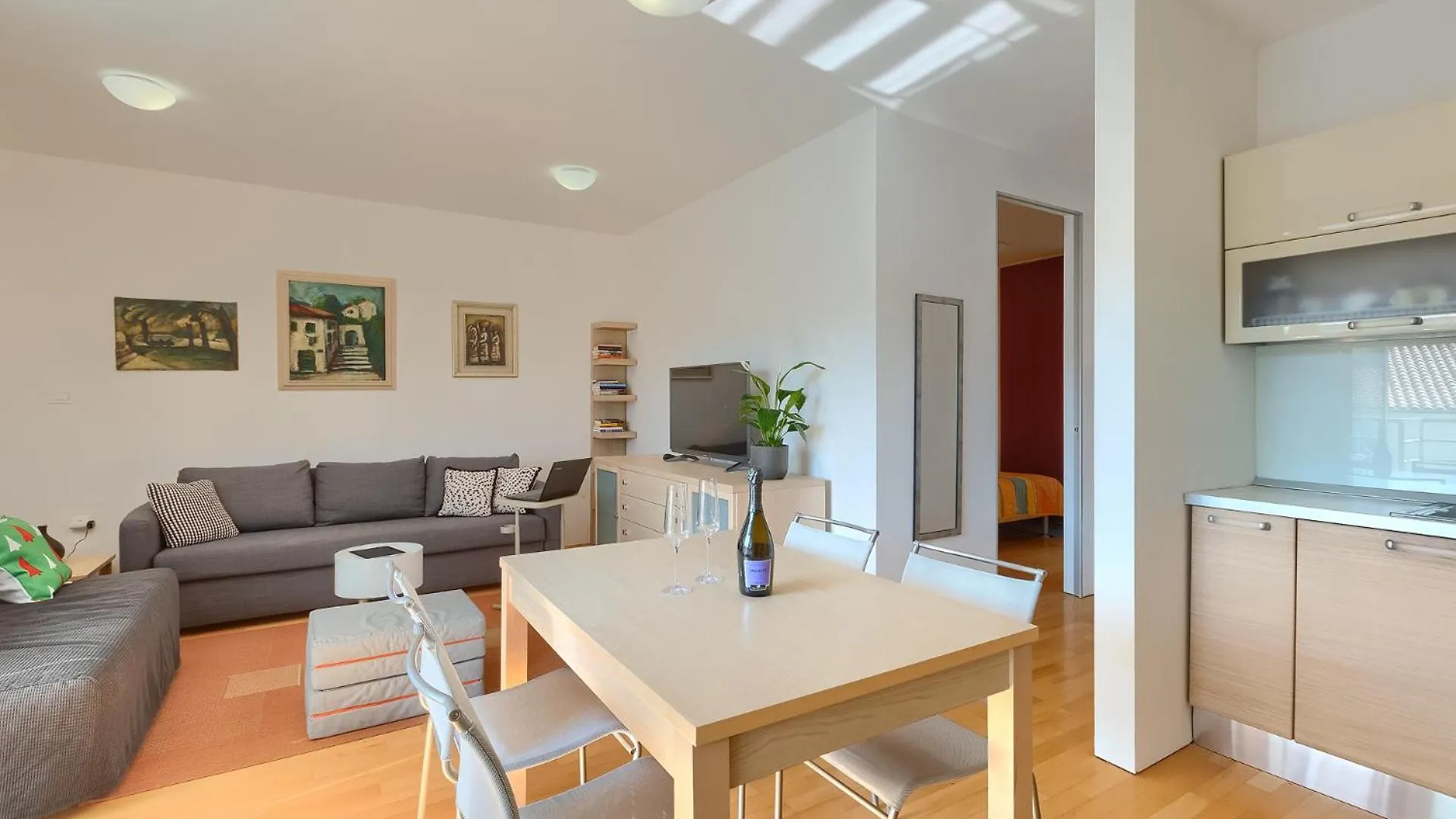 Lungo Mare Apartments Pula
