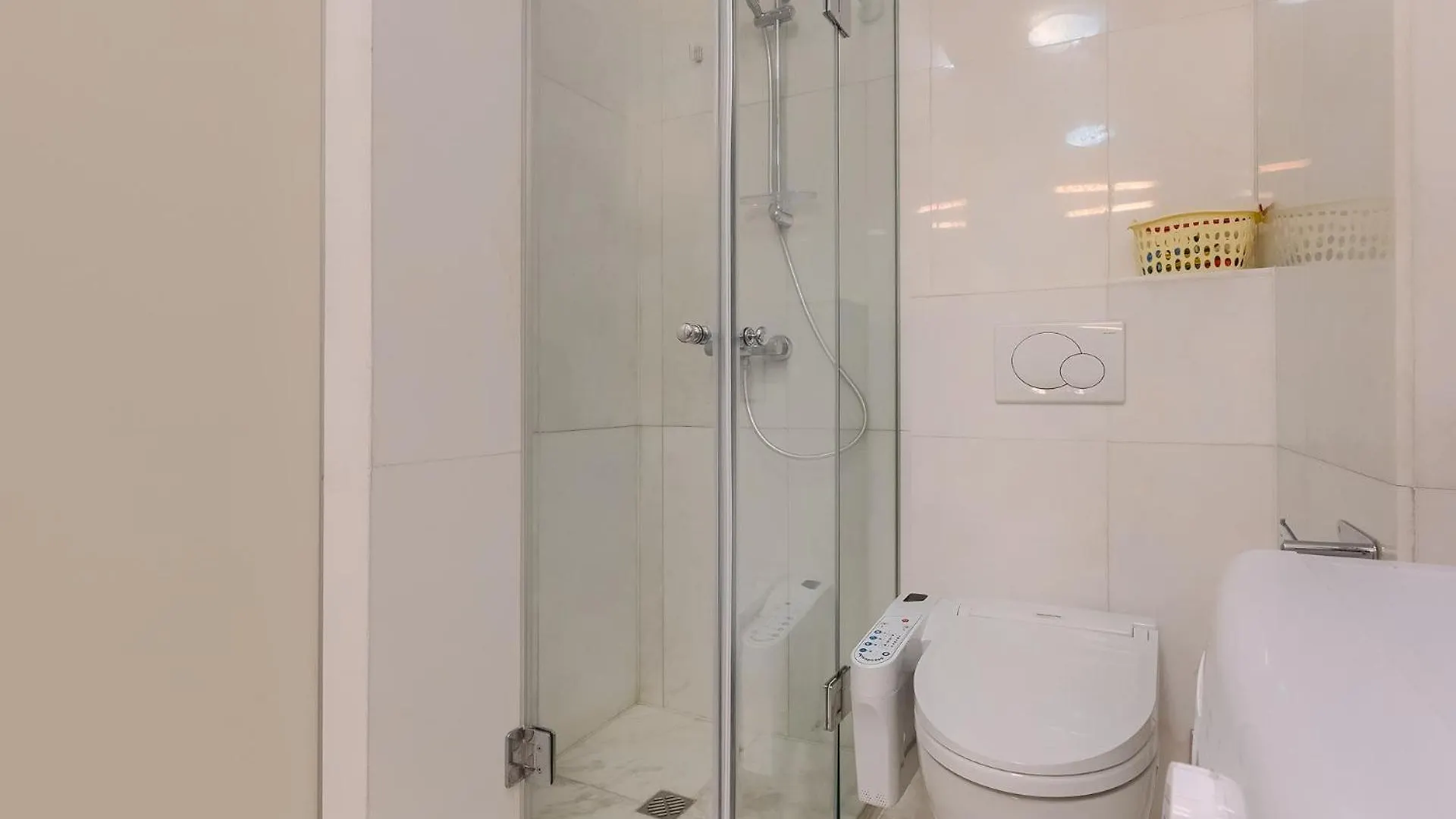 Lungo Mare Apartments Pula 0*,  Croatia