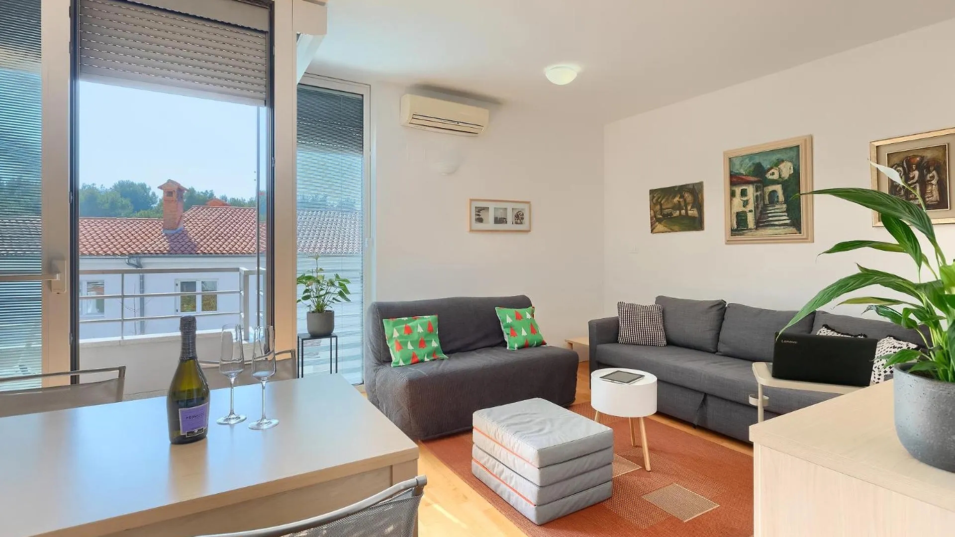 Lungo Mare Apartments Pula 0*,